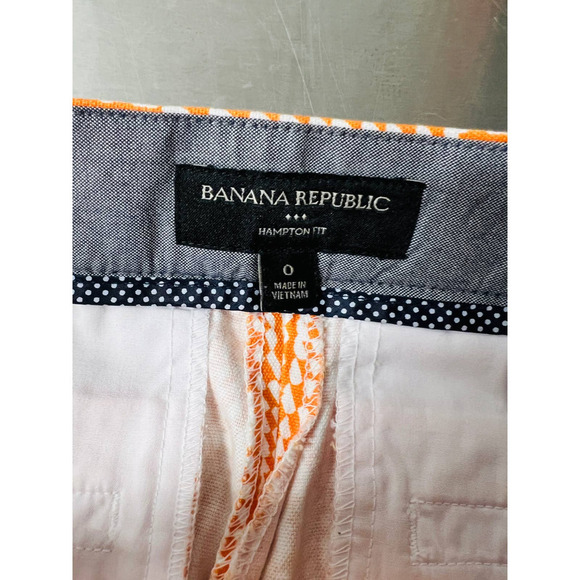 Banana Republic Orange Pattern Hampton Fit Shorts - Picture 5 of 6